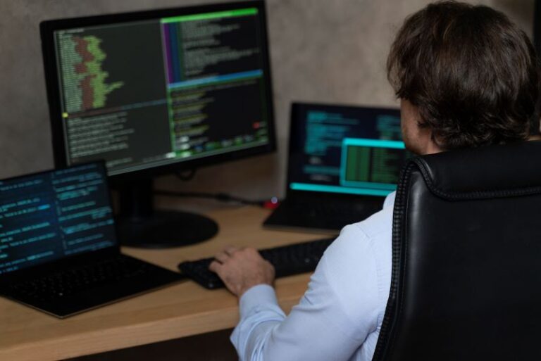 How to Use Wget in Python to Download Files and Web Pages